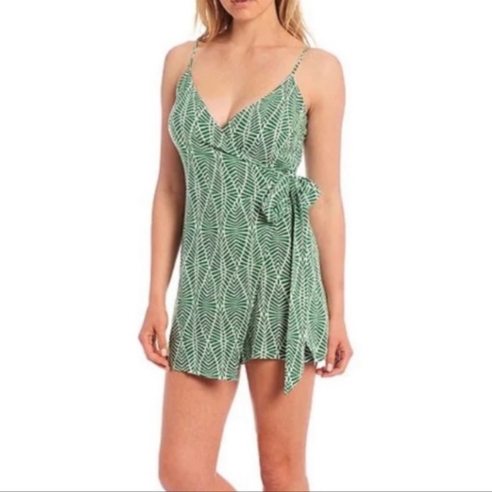gianni bini green ivory/ fern print wrap romper SZ M
